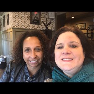 Meet your Posher, Elizabeth